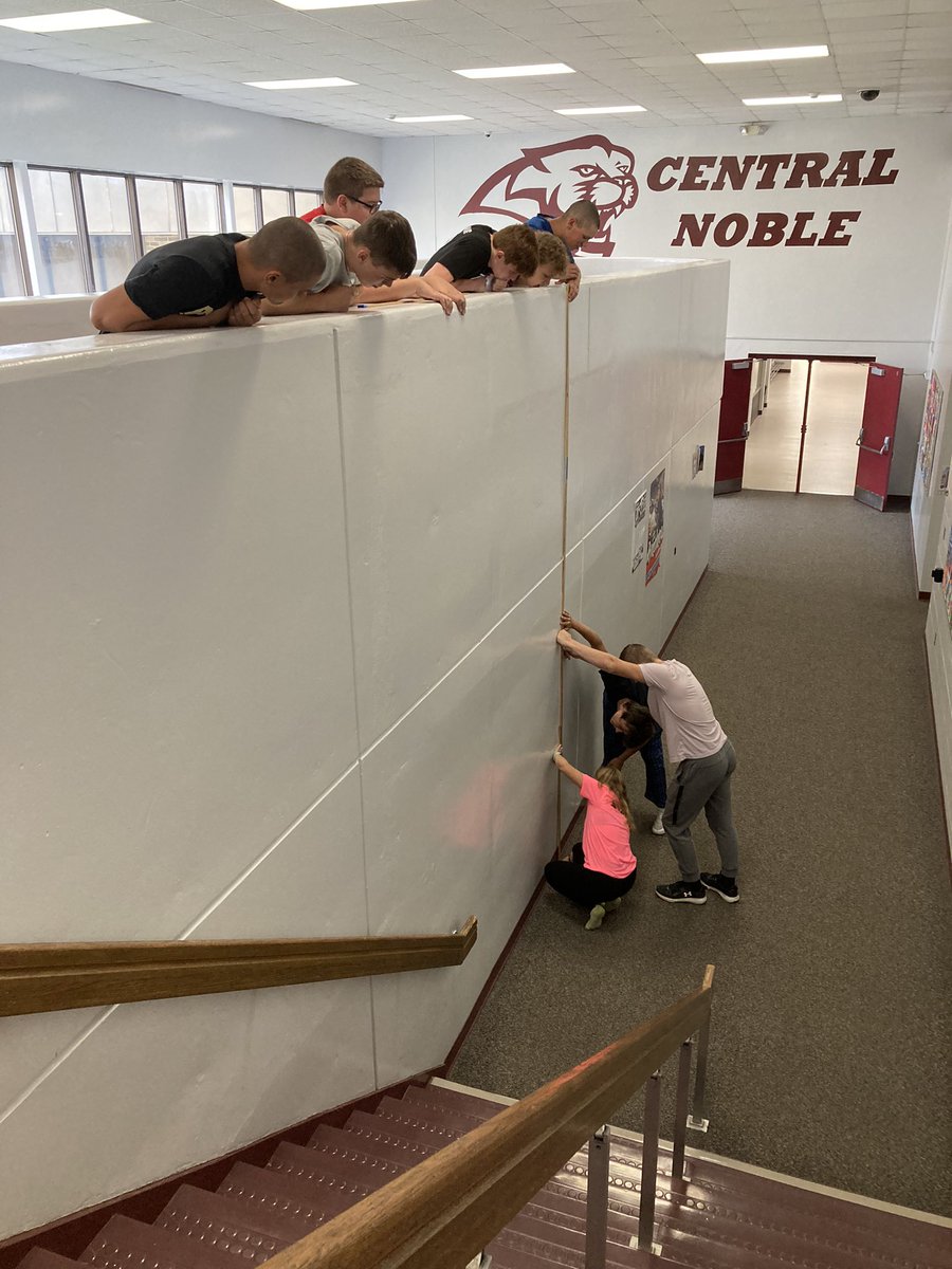 MrsManekeCN's tweet photo. Can you calculate the height of a wall just based on fall-time? Technically, yes! Actually … well … let’s take a moment to discuss error. 🤣 #PhunWithPhysics #OpeningDoors #CNProud https://t.co/UoiX9yCQxO