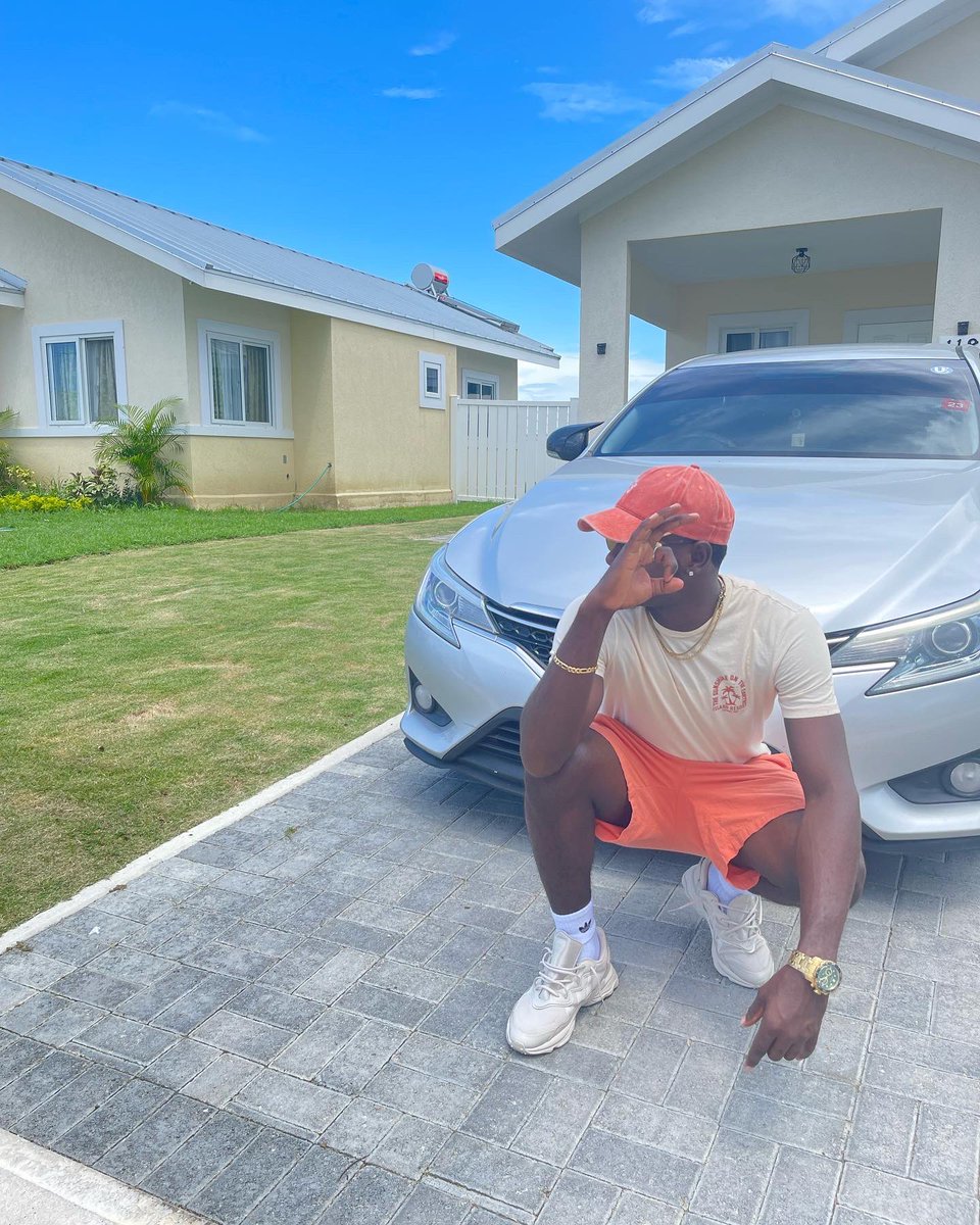 drewkeltek_'s tweet photo. Seh yuh man clean but me cleaner 💧 https://t.co/U6tr7lb6PX