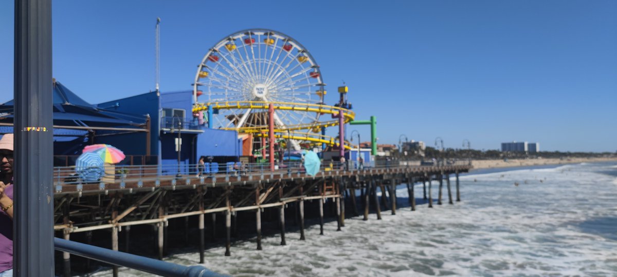 FD75017's tweet image. A french at los Angeles. @NicholasBrendon