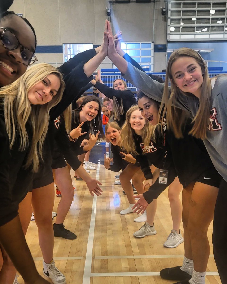 Michael S. Ray (@michaelsray) on Twitter photo I'm thinking that pre-game tunnel is my new favorite place at the start of a game!
Straight energy and hype!
<a href="/mhsbroncosvb/">Mustang HS Volleyball (OK)</a>, you all rock!
<a href="/MHSBroncoSports/">MHS Bronco Sports</a> I'm thinking that pre-game tunnel is my new favorite place at the start of a game!
Straight energy and hype!
<a href="/mhsbroncosvb/">Mustang HS Volleyball (OK)</a>, you all rock!
<a href="/MHSBroncoSports/">MHS Bronco Sports</a>