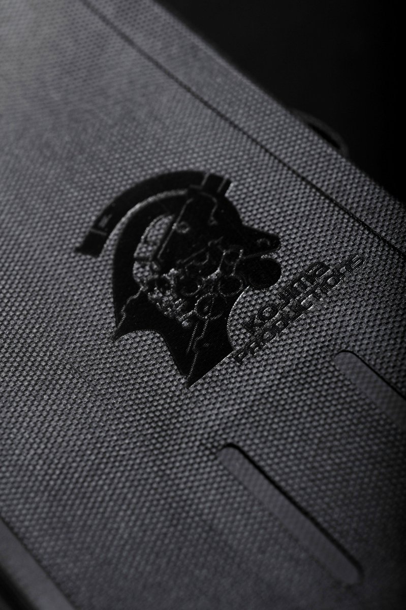 Anicorn_Watch's tweet photo. Ludens Sacoche - Coming soon - 27 Sep 2022

@Kojima_Hideo @HIDEO_KOJIMA_EN
@KojiPro2015 @KojiPro2015_EN 

#Kojima #kojimaproductions #Anicorn #anicornwatches #Ludens #nasa #design #waterproof #outdoor #Sacoche https://t.co/syeJEkJPu8