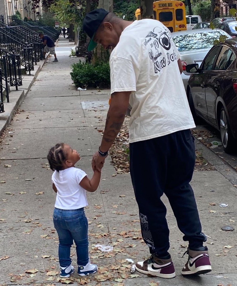 ButtaButtaWorld's tweet photo. I’m not BETTER just DIFFERENT! I won’t judge you for staying in the boat, so don’t judge me for trying to Walk On Water!🤞🏾🙌🏾💪🏾👸🏽🤝🥰🔝🏁 #CarryingLUVBUGWrinklesMe #YourROYALFlyness #GirlDad #LoveYours #LUVBUG #LAW #18Months #ForeverGrateful  #ButtaNeverForgets https://t.co/LcCzSO3ZTh