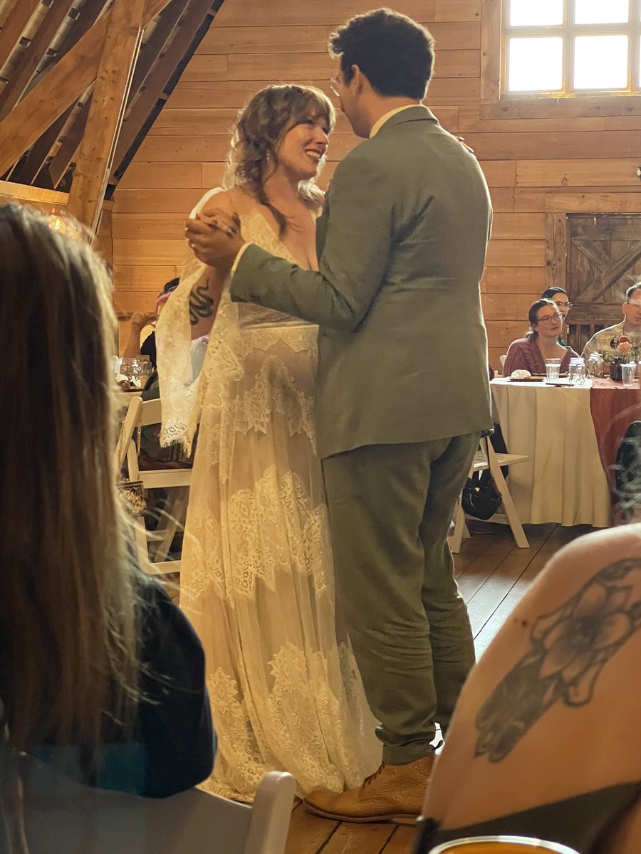 breadsnax's tweet image. Bro, I love being married to my best friend ♥️🥺👰🏼