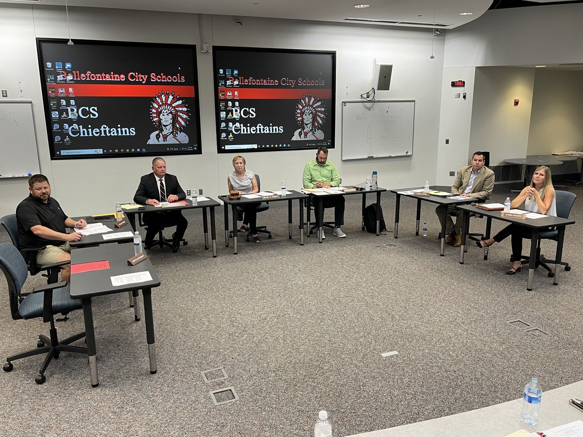 BCSChiefs's tweet photo. BCS Board learns about PBIS, Chieftain Pride Lab

The Bellefontaine Board of Education learned about the award-winning PBIS program at their monthly meeting Monday night in the Distance Learning Center.

You can see more at https://t.co/OS6Le1yfdF https://t.co/0DdeeXopor