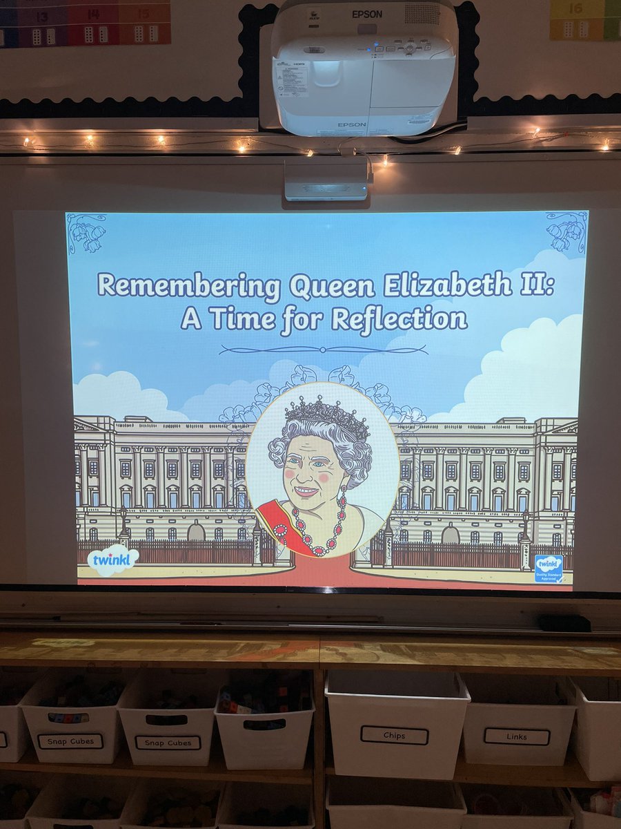 MrsWhaley_'s tweet photo. Taking some time today to pause, discuss and pay our respects to #QueenElizabethII. 🙏✝️ Thanks to @MrsTilleyHCDSB for the wonderful resources she shared with our #PrimaryTeam. @StPaul_CES @HCDSB https://t.co/XDxpSeWiVm