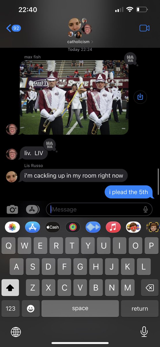 olivianasis's tweet photo. being BULLIED in the groupchat dhmu😔 https://t.co/8m4kEVBLaa