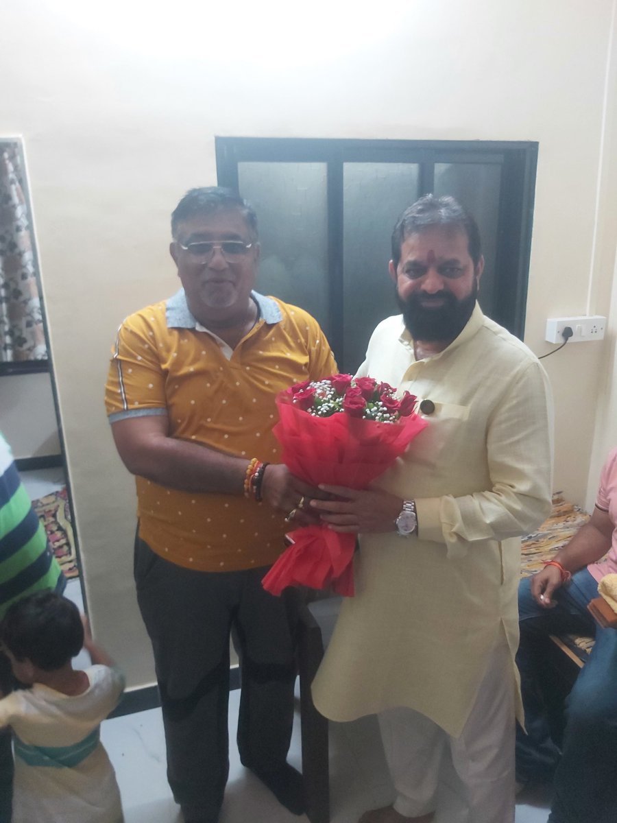 manishkulaaria's tweet photo. Meeting powai 
With @Mi_DilipLande @OmprakashKular2 @manishkulaaria https://t.co/vBYgwLHFlN