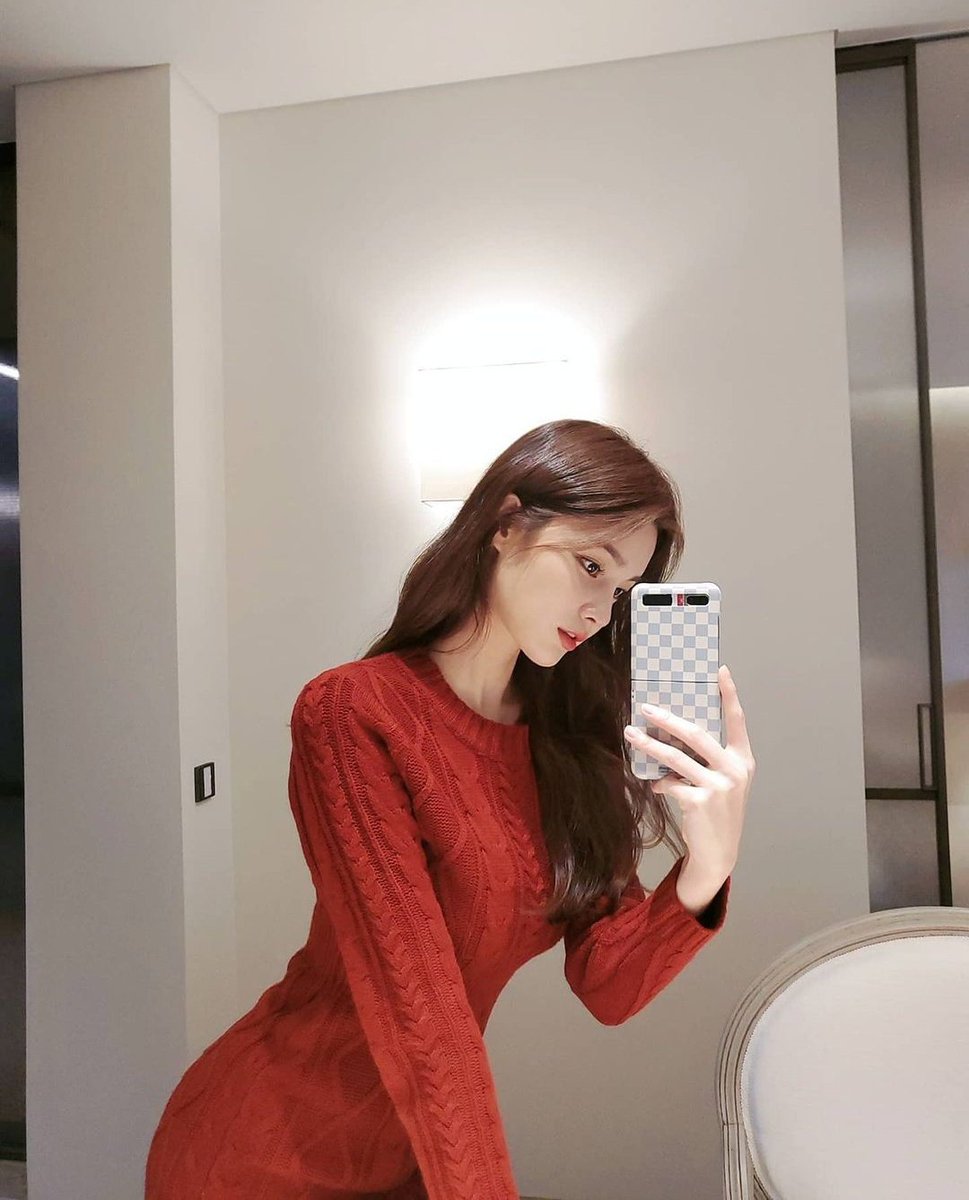 _mxgnxt's tweet image. ㅤ
ㅤ
ㅤㅤㅤㅤㅤ𝑶𝒏𝒆 𝒔𝒕𝒆𝒑 𝒇𝒐𝒓𝒘𝒂𝒓𝒅 𝒂𝒏𝒅 𝒕𝒉𝒓𝒆𝒆 𝒔𝒕𝒆𝒑𝒔 𝒃𝒂𝒄𝒌. . . 🌺
ㅤ
ㅤ