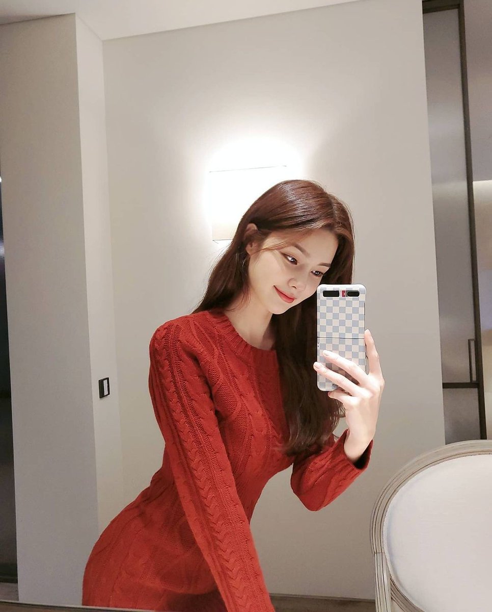 _mxgnxt's tweet image. ㅤ
ㅤ
ㅤㅤㅤㅤㅤ𝑶𝒏𝒆 𝒔𝒕𝒆𝒑 𝒇𝒐𝒓𝒘𝒂𝒓𝒅 𝒂𝒏𝒅 𝒕𝒉𝒓𝒆𝒆 𝒔𝒕𝒆𝒑𝒔 𝒃𝒂𝒄𝒌. . . 🌺
ㅤ
ㅤ