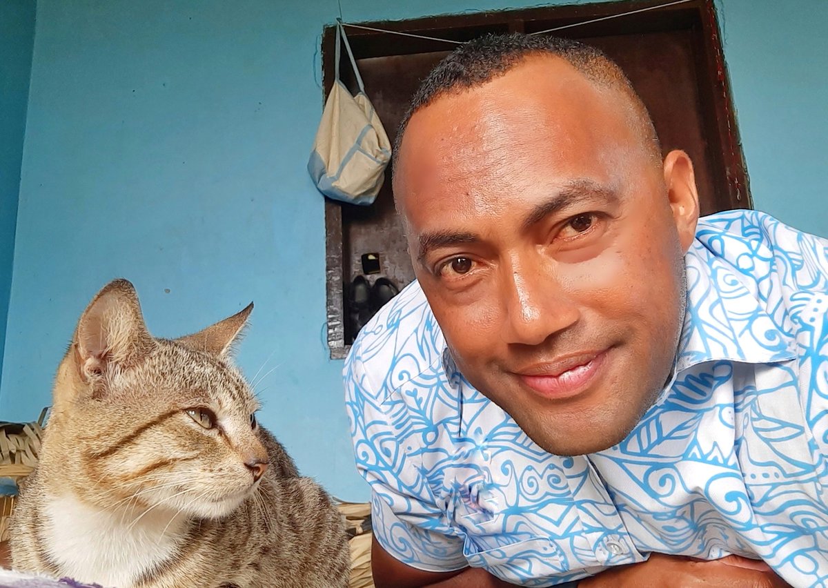 vdelailovu's tweet image. When you take a short break from intensive community work, you need company! #workflow #communitywork #Beqa #Fiji