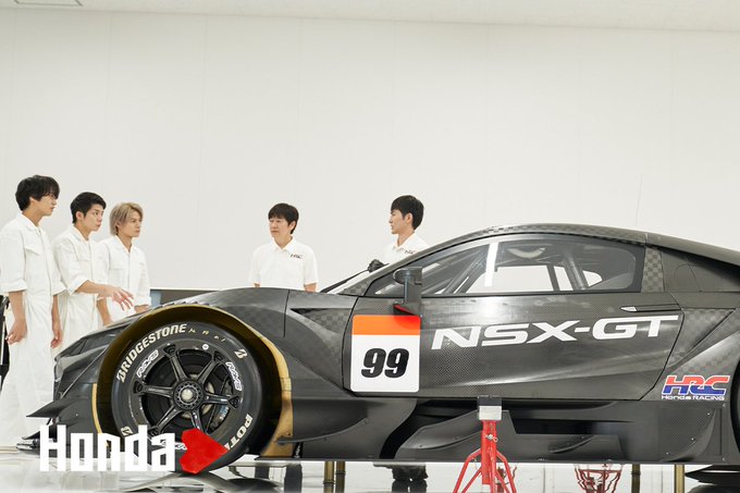 ▶️▶️サイトコンテンツも公開！▶️▶️動画だけでは伝えきれなかった“SUPER GT”マシン開発の裏側をご紹介❣️SU