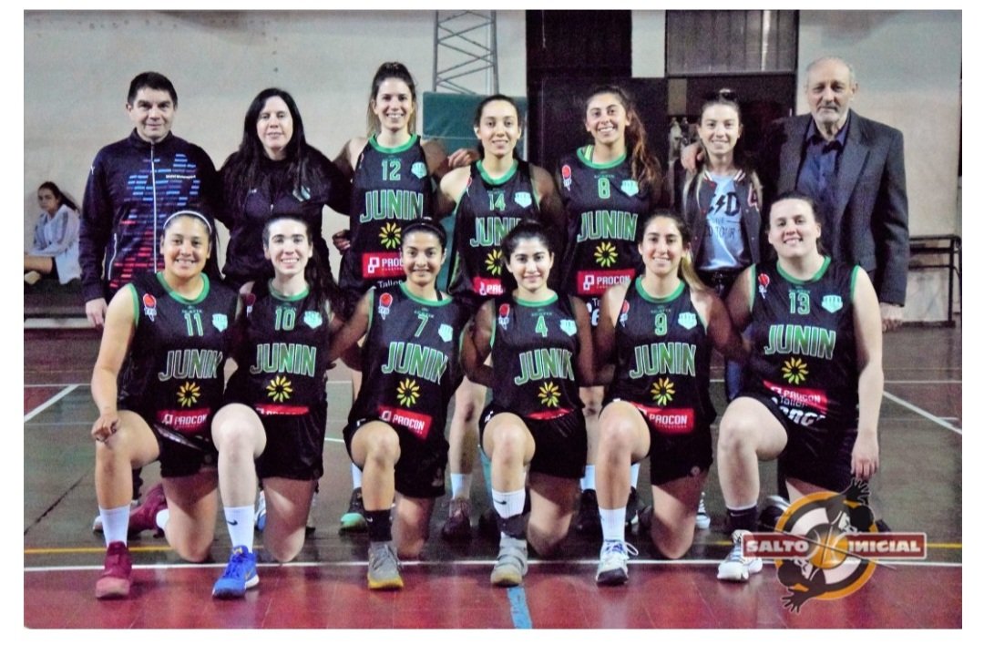 csdjuninbasquet's tweet photo. Por la Superliga, el equipo mayor del femenino le ganó a Tunuyán por 86 a 22. Florencia Alarcón con un doble-doble ( 20 puntos y 15 rebotes) fue una de las jugadoras destacadas del partido. #vamoslaspibas💪 #vamosverde💚💚🇳🇬🇳🇬💚💚 https://t.co/V6vo3BxwpK