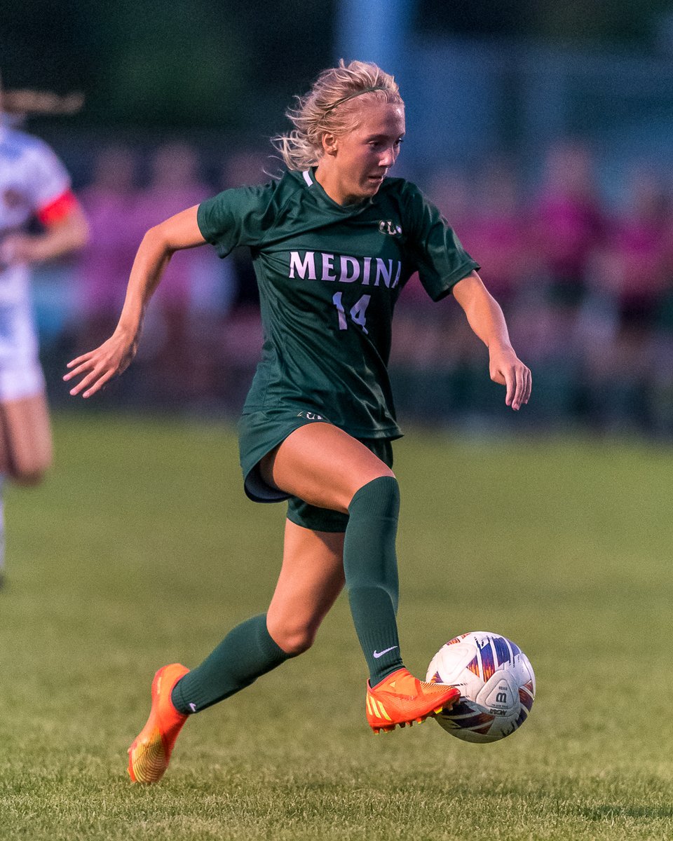 russellgifford's tweet photo. Medina's @addycusick moves with the ball against Avon Lake. @MedinaGSoccer https://t.co/ARdztupCyS