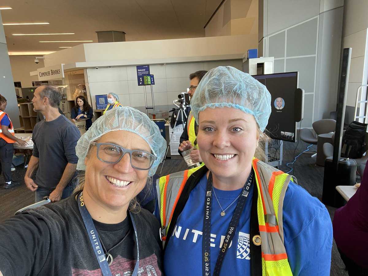Monika Gablowski (@monikagablowski) on Twitter photo SFO/LAX #RiseForHunger Challenge +30K meals packed <a href="/Auggiie69/">Lori Augustine</a> <a href="/mcgrath_jonna/">Jonna McGrath</a> <a href="/annie54c/">Annie Coffin</a> <a href="/jeff_riedel160/">Jeff Riedel</a> @vjpassa SFO/LAX #RiseForHunger Challenge +30K meals packed <a href="/Auggiie69/">Lori Augustine</a> <a href="/mcgrath_jonna/">Jonna McGrath</a> <a href="/annie54c/">Annie Coffin</a> <a href="/jeff_riedel160/">Jeff Riedel</a> @vjpassa