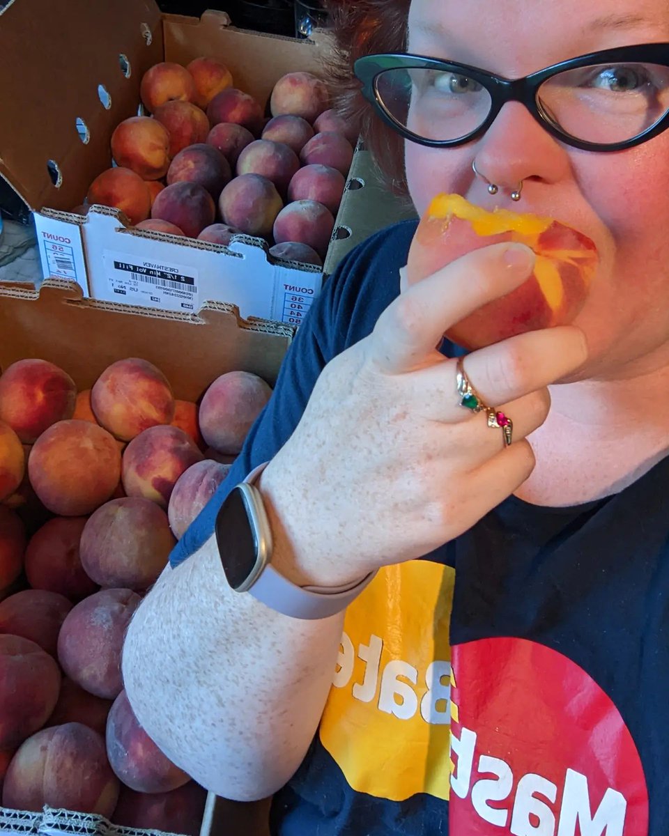 alphabetsoupllc's tweet photo. Final day of #AnalAugust is for eating all the 🍑 😋 https://t.co/jwnBQbuM08