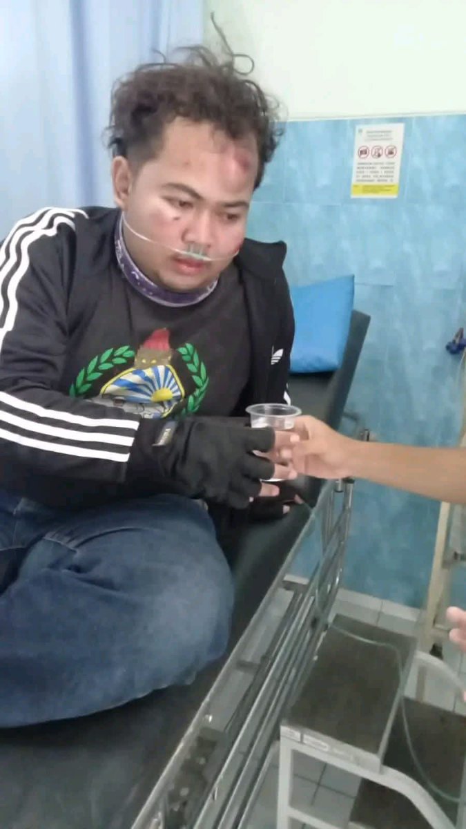 Oposihhh11's tweet photo. @PenontonUmum23 @Ariyulianto66 Hoo dap neng kandang tapi koncone sesok meneh ojo ditinggal yo nek kalah dep depan ki https://t.co/sirBWSi7xw