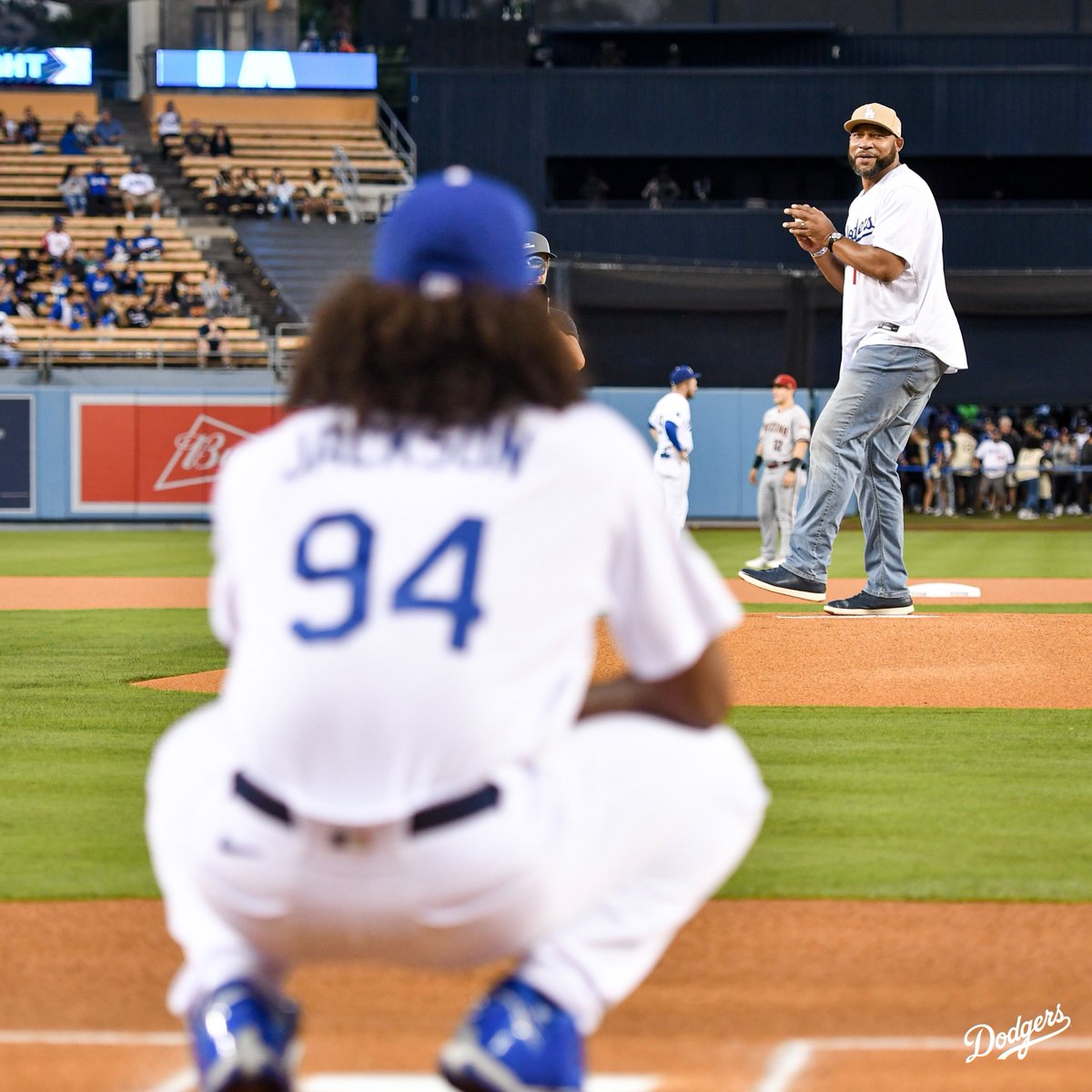 Dodgers's tweet photo. Welcome to LA, Coach Ham! https://t.co/bOmIFQV8h7