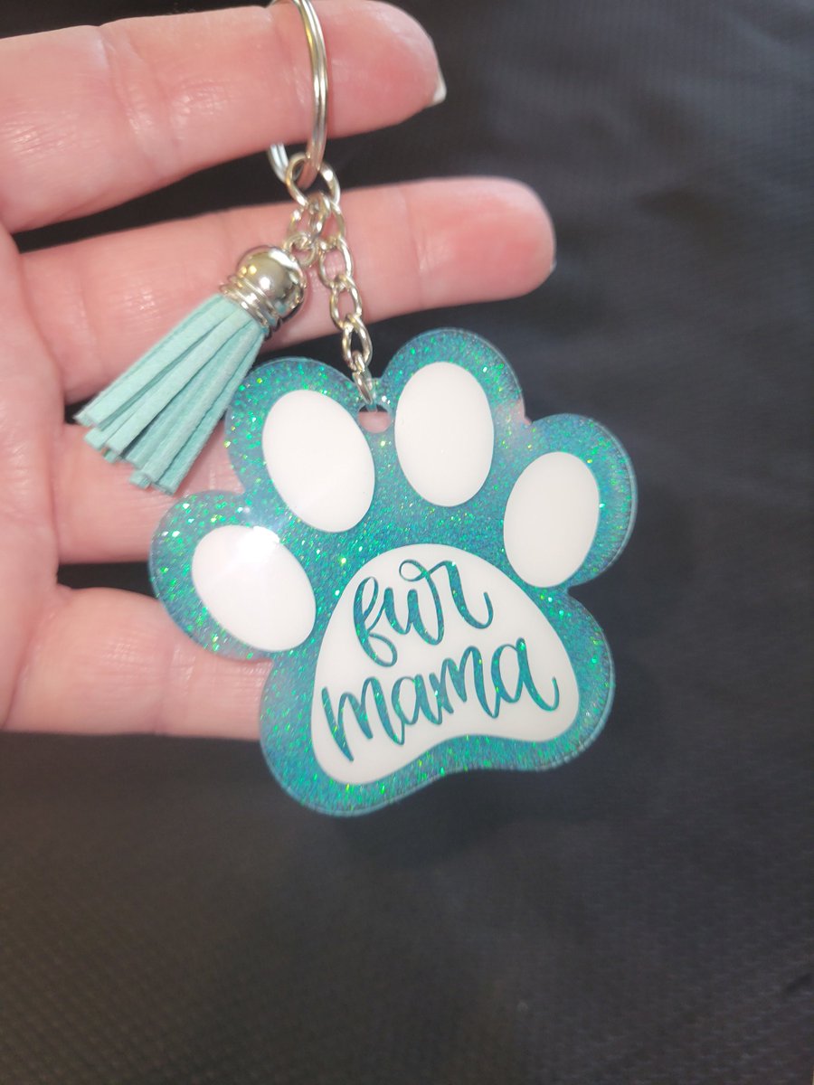 MagicReclaimed's tweet photo. Excited to share the latest addition to my #etsy shop: Personalized Fur Mama Keychain https://t.co/2I0J3bQCEo https://t.co/7aofBnTJEg