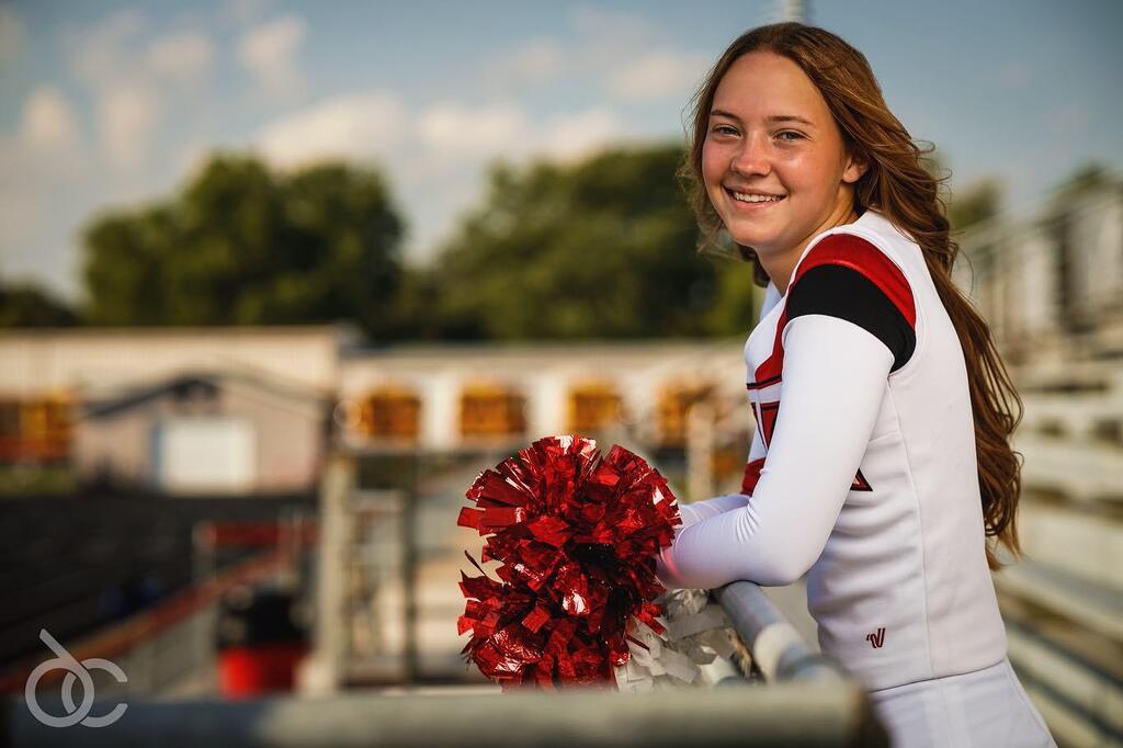 dyer_creative's tweet photo. Lydia. Class of ‘23

#senioryearmagazine #seniormuse #seniorinspire #seniorsznmagazine #inspiringteensmagazine #seniorluxe #seniorimages #theseniorbest #seniorgradacademy  #posepatch  #napcpseniors #flourishacademy #seniorstyleguide #monochromeseniors https://t.co/svAsQwVwsn https://t.co/cBwtskVBl2