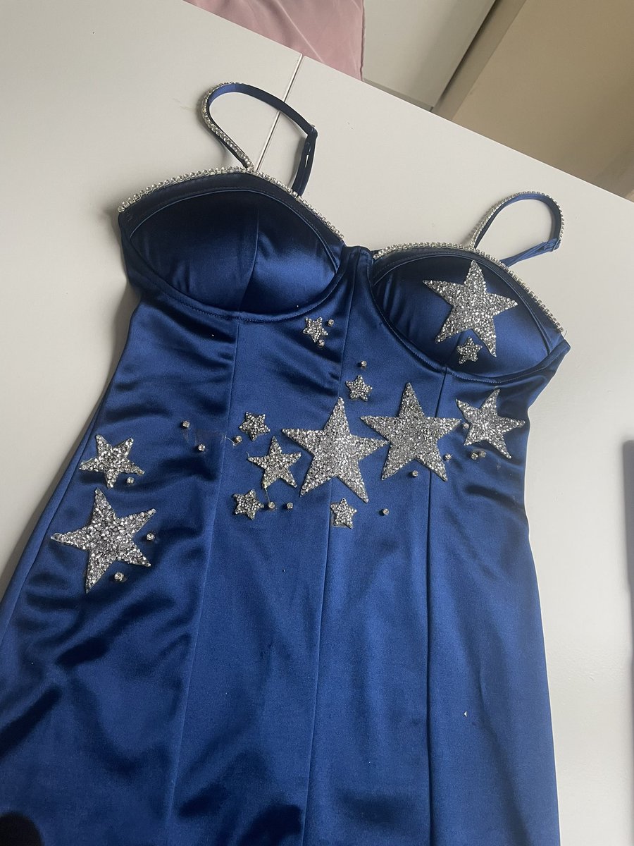 poisonivys13's tweet image. so proud of this #TSmidnighTS dress i recreated today, super excited to wear it! ☺️✨ @taylorswift13 @taylornation13 #ItsAClock #StoriesForSwift