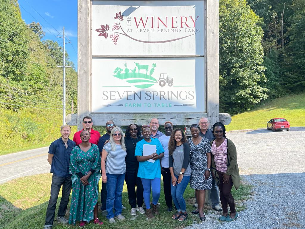 Cochran fellows with Rick and Donna at the family-owned <a href="/WineryTN/">Winery Seven Springs</a> 
Delicious food &amp; wine, knowledge sharing, scenic tours and soulfoul conversations. It was difficult to leave! Wonderful hosts. A beautiful spot for #enotourism