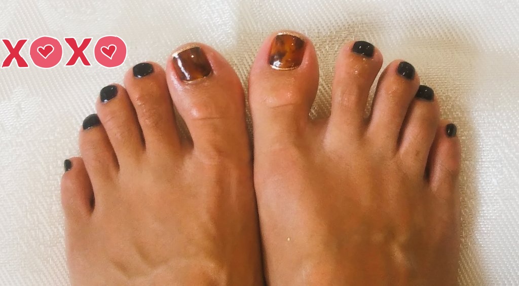 Luca_pedicure's tweet photo. 秋モードのフットマニキュア🍁✨
念願のべっ甲ネイルに💅💘

#素足 #パンプス #フットネイル #ペディキュア #可愛いとおもったらRT #いいなと思ったらRT https://t.co/uYyugf4thG