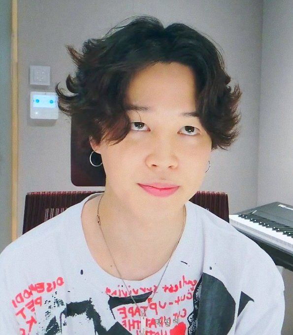 oldmythos2's tweet photo. jimin

10pm, the night it's due, but he's been working on it for 3 weeks. also immaculate, clearly spent so much time with the rubric https://t.co/2maMlaXF5k
