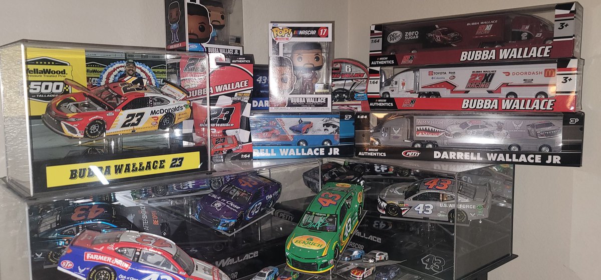 Black_NASCAR's tweet photo. @BubbaWallace @DiecastFans  it took nearly a year, but shout out to @Lionel_Racing for delivering this piece of history.  One more to come. And more and more and more. #BubbasBrigade #Diecastcollector https://t.co/eDUtgtFMvi