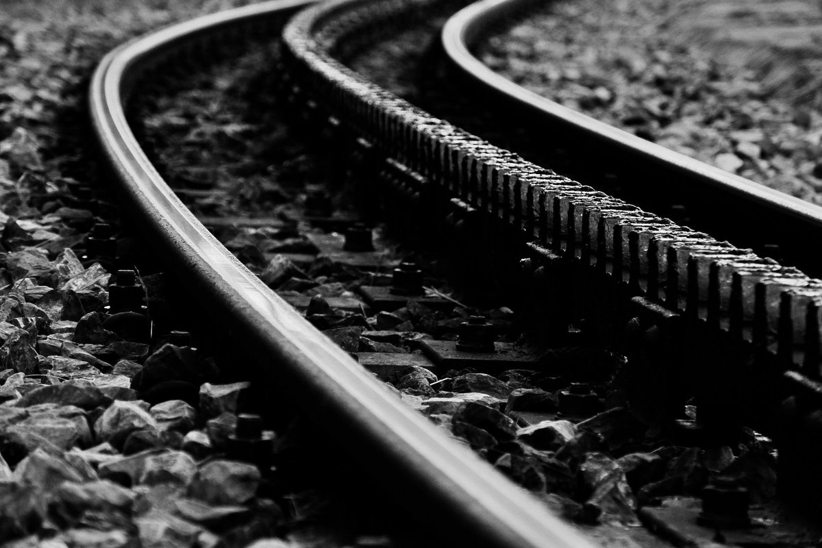 Mit oder ohne Zahnrad? #bergbahn #Schweiz