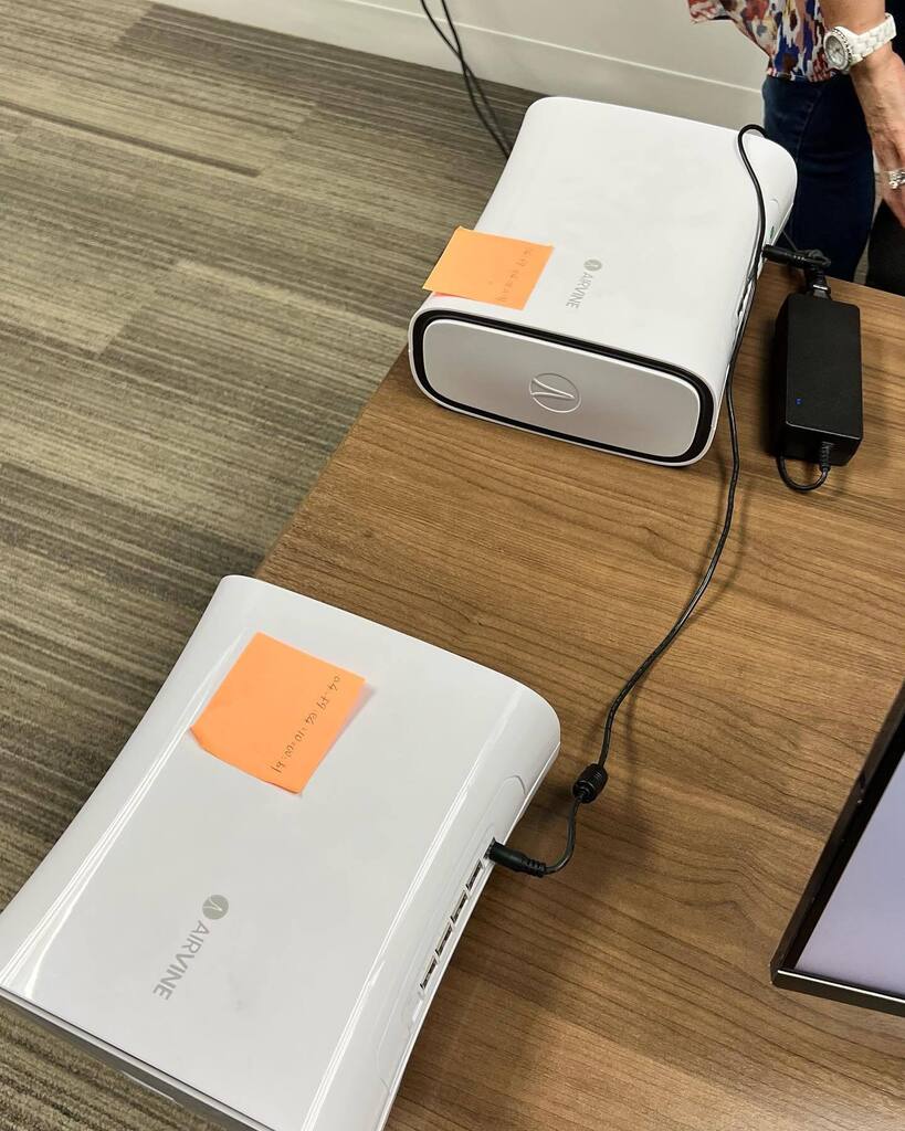 Wirelessnerd's tweet photo. Took a second to try out the AirVine WaveTunnel units. 60 GHz PTP setup via app .. super simple. Shot it through walls, through my body, through walls AND my body. Loved seeing it perform! Great work!! https://t.co/apSxqoDW1d #WirelessNerd https://t.co/D8Dv4HZVkz
