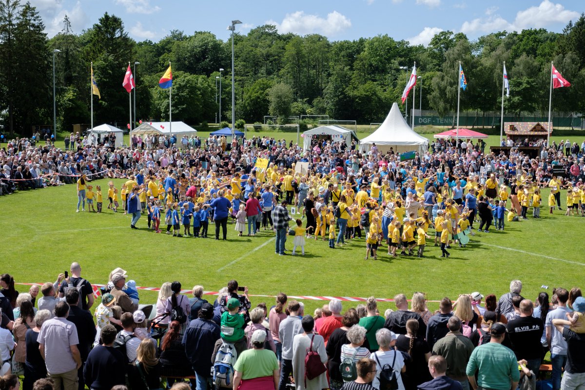 A few days left until #FUENCongress 2022 in #Berlin, so let's take a look at minorities in #Germany.
The Danish minority is one of the 4 state-recognised minorities in the country. Around 50.000 people declare themselves to be part of this minority.
👉congress2022.fuen.org