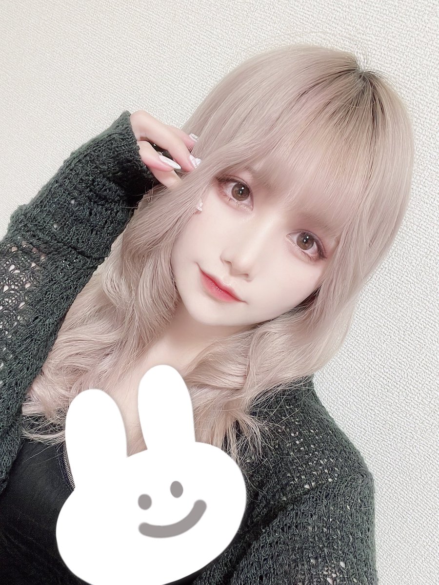 「 」|ましろ🐰 *＊しろうさ＊* ニコ超両日のイラスト
