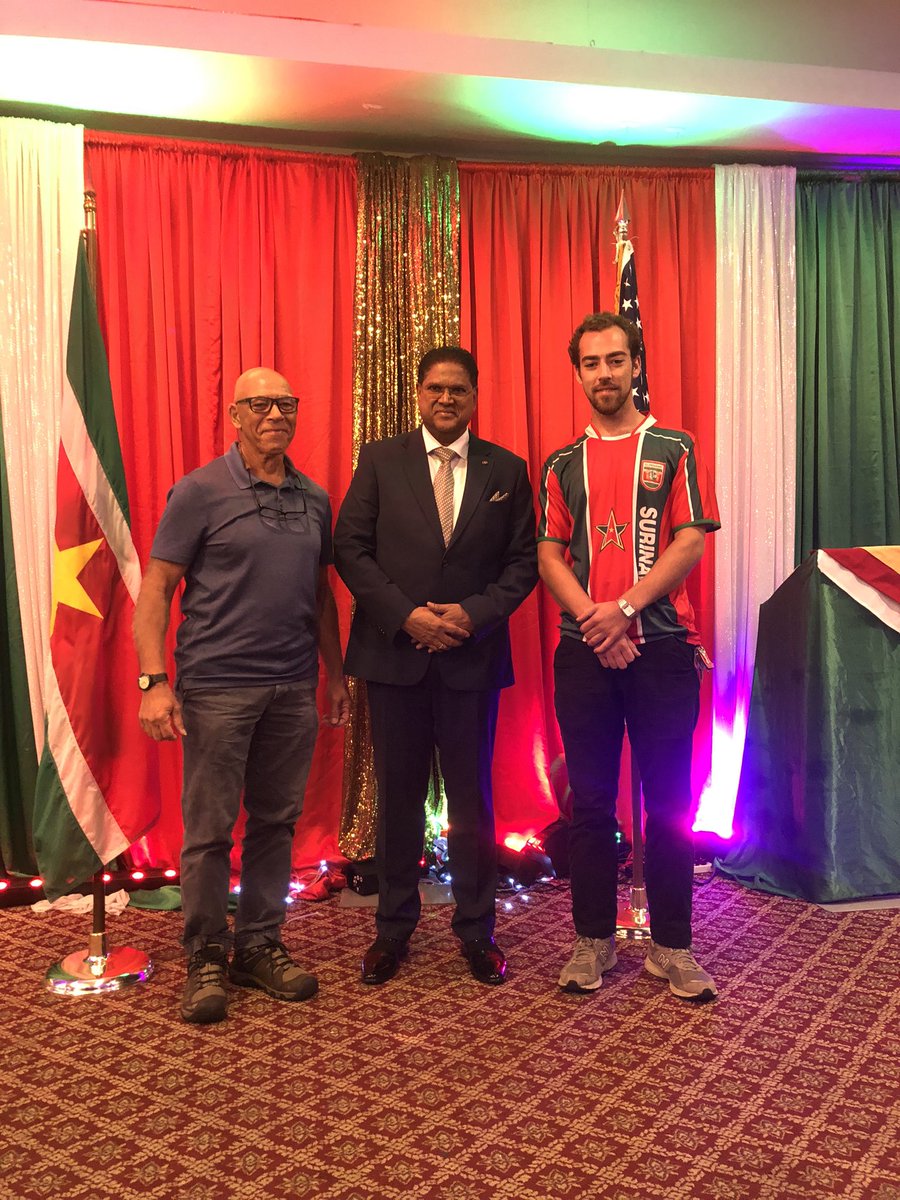 MishaParisius's tweet photo. Met the new president of suriname 🇸🇷 https://t.co/lKl3zoFyQu