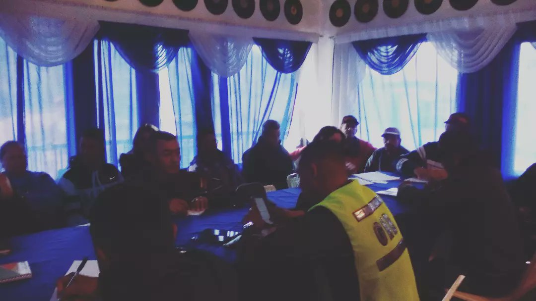 asocramr's tweet photo. el Ejército, representantes de las 4 estaciones de servicio subsidiadas: Apartaderos, Nueva Provincia, Jauregui y 1ero de Enero y directiva de ASOCRAMR.
En mesa de trabajo definiendo estrategias de trabajo para mejorar la asignación, distribución y atención del combustible https://t.co/o4X1mpDyor
