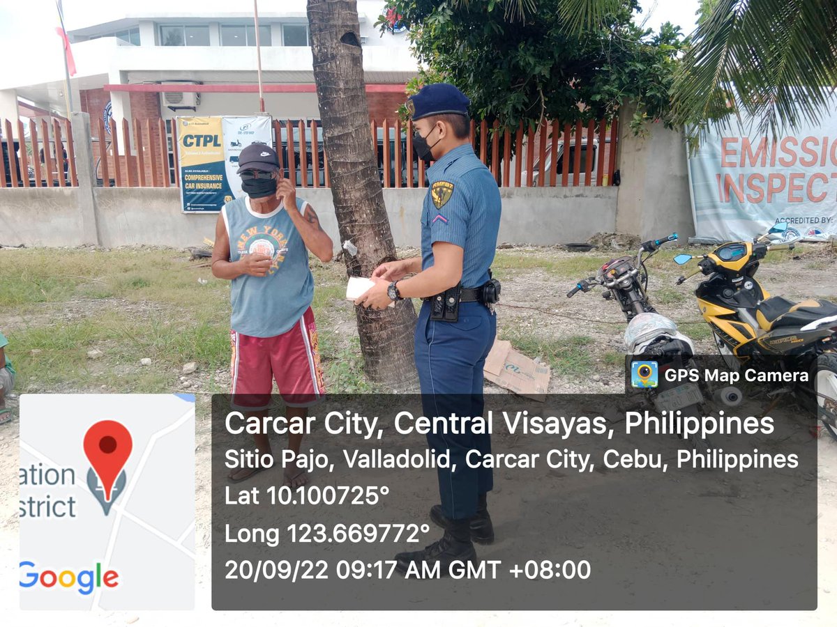 Rpscoyrpsb7's tweet photo. "𝐇𝐞𝐚𝐥𝐭𝐡 𝐒𝐚𝐟𝐞𝐭𝐲 𝐀𝐥𝐰𝐚𝐲𝐬 "

LOOK | RMFB 7, Carcar City - Personnel of Technical Support Company Pat Joseph A Libosada led by PLT John Elord L Magapi gave face mask to the residents of Valladolid, Carcar City, Cebu on September 20, 2022 at 09:17 in the morning. https://t.co/NLkZmpEilA