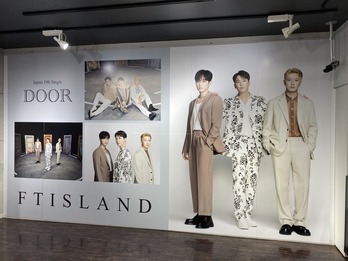 ftft1217's tweet photo. FTISLAND
19th Single 『DOOR』 09.21  Release

タワーレコード渋谷店 https://t.co/Ai2cBirLEm