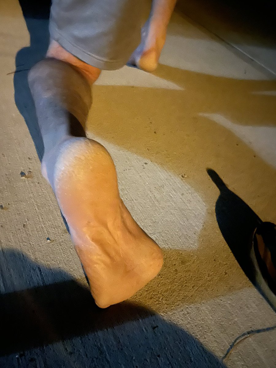 RussianMaster11's tweet photo. Who wants to lick my soles ?Lets see some $$$$ pigs https://t.co/ZCXW5fHO1h