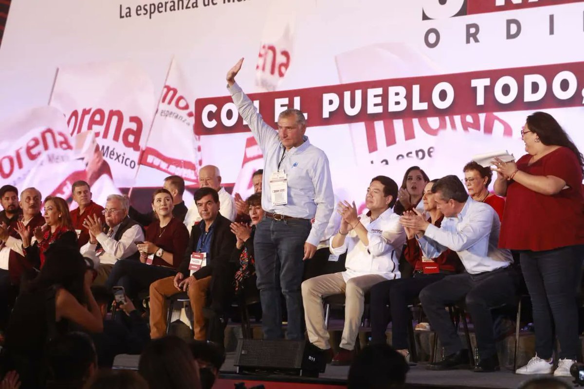 El secretario de Gobernación, Adán Augusto López, refrendó ante la militancia los avances de su partido, el Movimiento de Regeneración Nacional (Morena), y aseguró que, como “proyecto de Nación”, continuará por muchos años, con el objetivo de “hacer historia y traer justicia”.