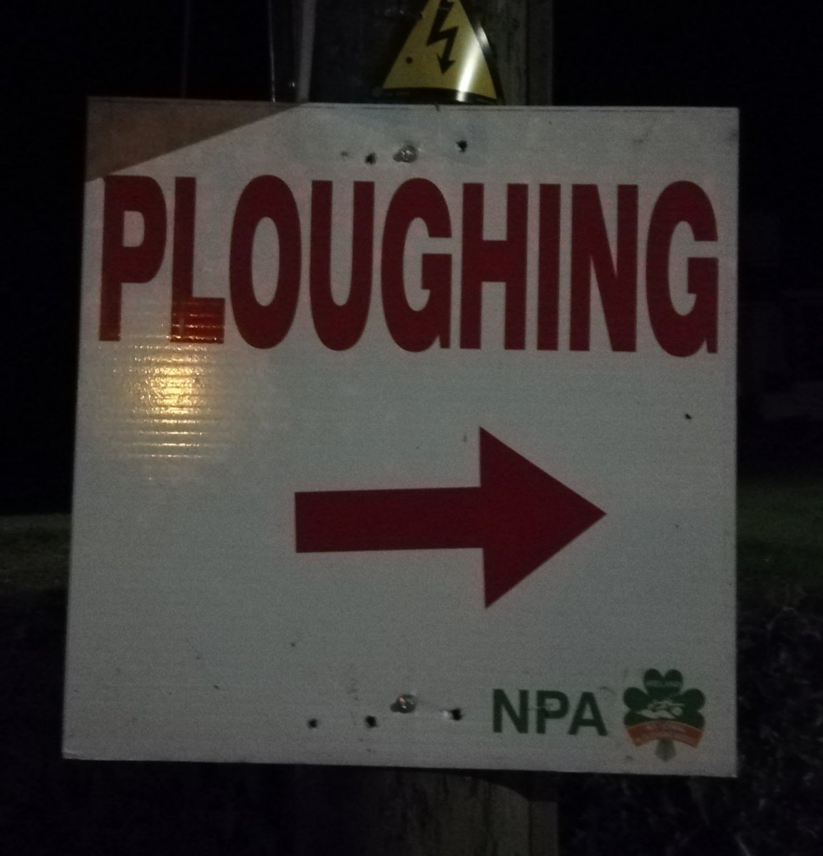 NPAIE's tweet photo. All roads lead to the #Ploughing2022! Turn off your SatNav and follow the Traffic Plan, directional signage, and instruction of Garda/stewards. Drive safe and see you at 9am. https://t.co/jJM2AI6n7x