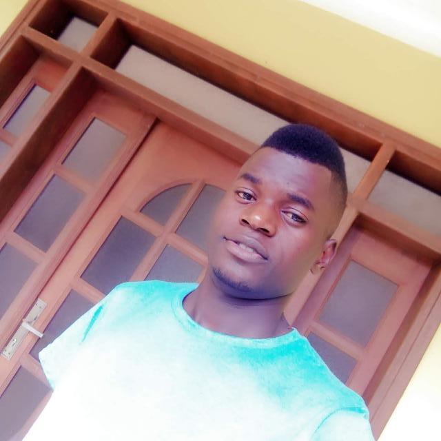 moses_persie's tweet photo. I need a female bestie to chat with on Whatsapp? Any one here?
#SheebahLive9thDecSerena https://t.co/Hws8nYQZDp