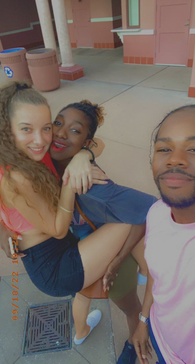 DrePlays tweet media