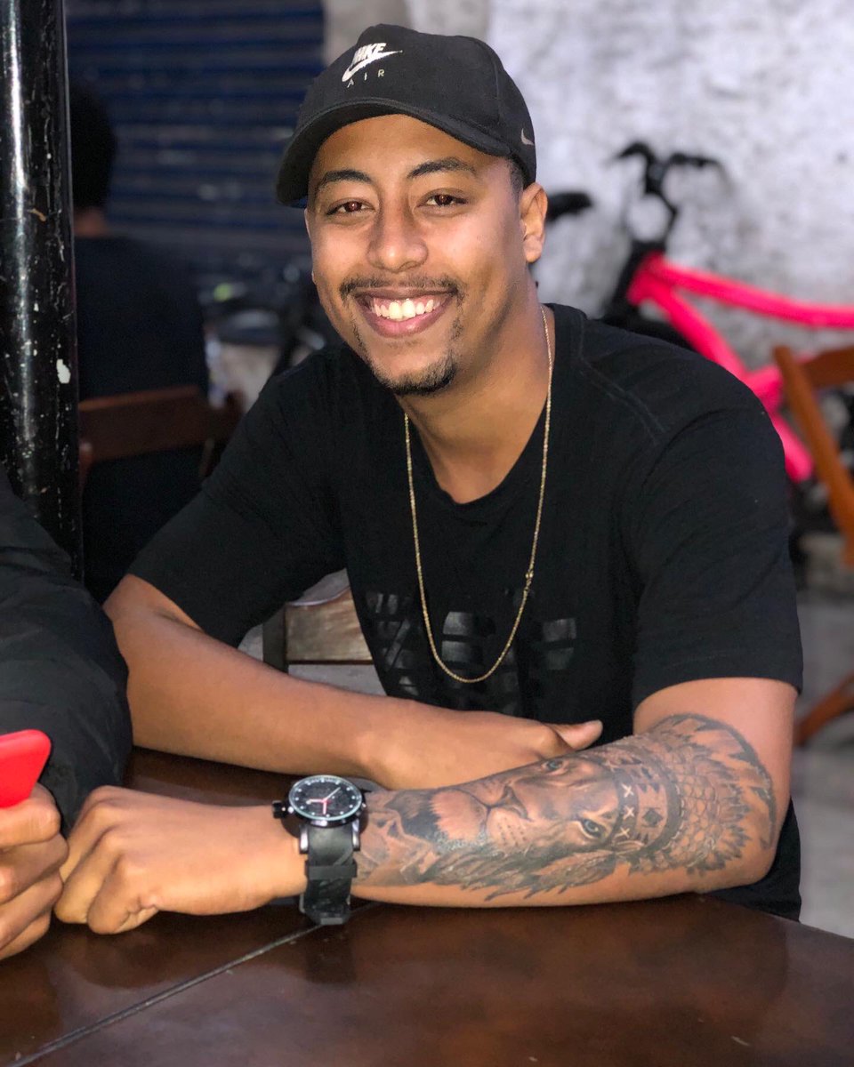 TrevoDaSorte7's tweet image. Se Ninguém Te Apoia, Vai Sozinho.  Seja o Primeiro a Acreditar no Seu Sonho !! 🐻🐻