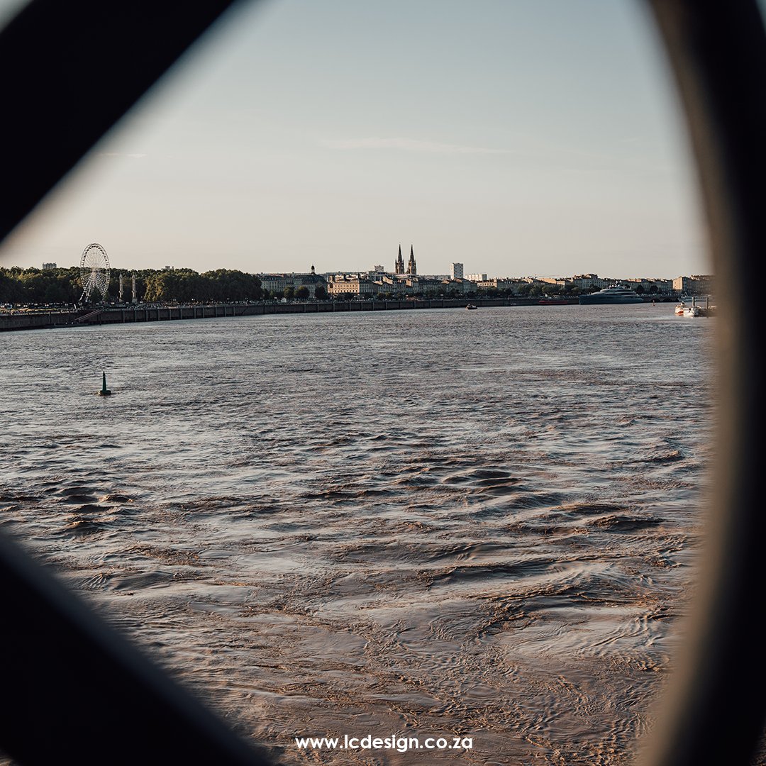 LCDesign10's tweet photo. ∙∙Street Photography 📸 ∙∙
"Look and think before opening the shutter. The heart and mind are the true lens of the camera."
A few favourites from Bordeaux, France 🇫🇷
P.s We would have LOVED to do a couple shoot here 😂
#lcdesign #lcdesignsa #graphicdesign https://t.co/8t2H7xaRyu