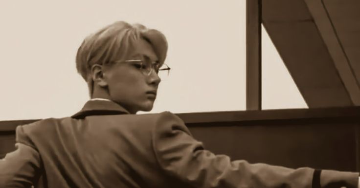 enhyvo's tweet photo. Meet me at the horizon —
 a #jaywon full-length au

    wherein, Leo ( pjs ) accidentally drunked-matched someone on tinder, Kae ( yjw ), a no-boyfriend-since-birth person who was forced by his friend to use dating apps. Claiming, he would found his “the one” through it. https://t.co/ml02r6OFex