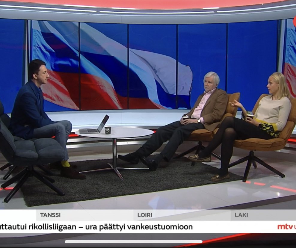 elinavaltonen's tweet photo. Turistiviisumit tulee kieltää maalta joka käy hyökkäyssotaa. Asia on kansallisen lainsäädännön piirissä ja tulkintani mukaan rajoitukselle olisi saatavissa eduskunnassa laaja enemmistö. Jos Marinin hallitus ei halua asiassa toimia, se pitää kertoa suomalaisille. @MTVUutisaamu https://t.co/dzGgdIBU1C