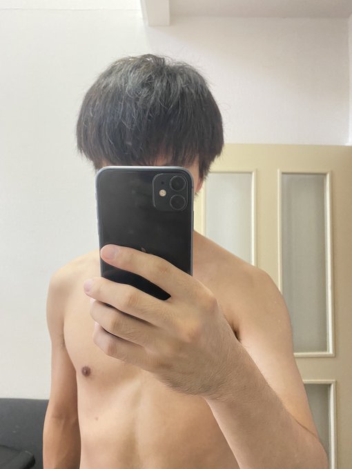 全身鏡買ったよー✌️ これから髪切ってくる  #ゲイ #バイ https://t.co/OOGPlWKfPT<a href="/tag/%E3%82%B2%E3%82%A4"class="tags">#ゲイ</a><a href="/tag/%E3%83%90%E3%82%A4"class="tags">#バイ</a>