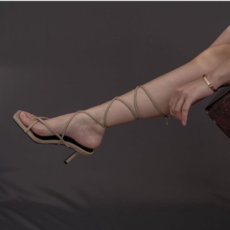 Mansonyy90's tweet photo. Rekomendasi heels Gadiator 🤩 pake ini auto ngeUp look kamu jadi beda, kecehhh beauty dah 💫
🌸 https://t.co/LOifVE7rDf
🌸 https://t.co/eHvNL2JoLZ
🌸https://t.co/NQN4JPiPh9
🌸https://t.co/up7OGDYtBI

#NMIXX #SHUTDOWN #OnceApologizeToLisa #BigMouthEp16 https://t.co/jwh91BwSUG