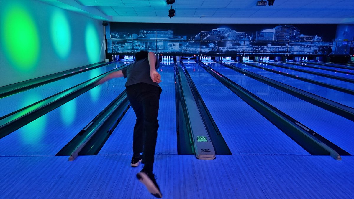 SspCoreen's tweet photo. Students and Staff enjoyed a practice session for the up and coming Ten Pin Bowling Competition, that will be held Week 1 Term 4
Zac, Paul and Carter were amazing 🎳
#disabilityinclusion #nswdet #detschoolsport https://t.co/XiZ2QCi87K