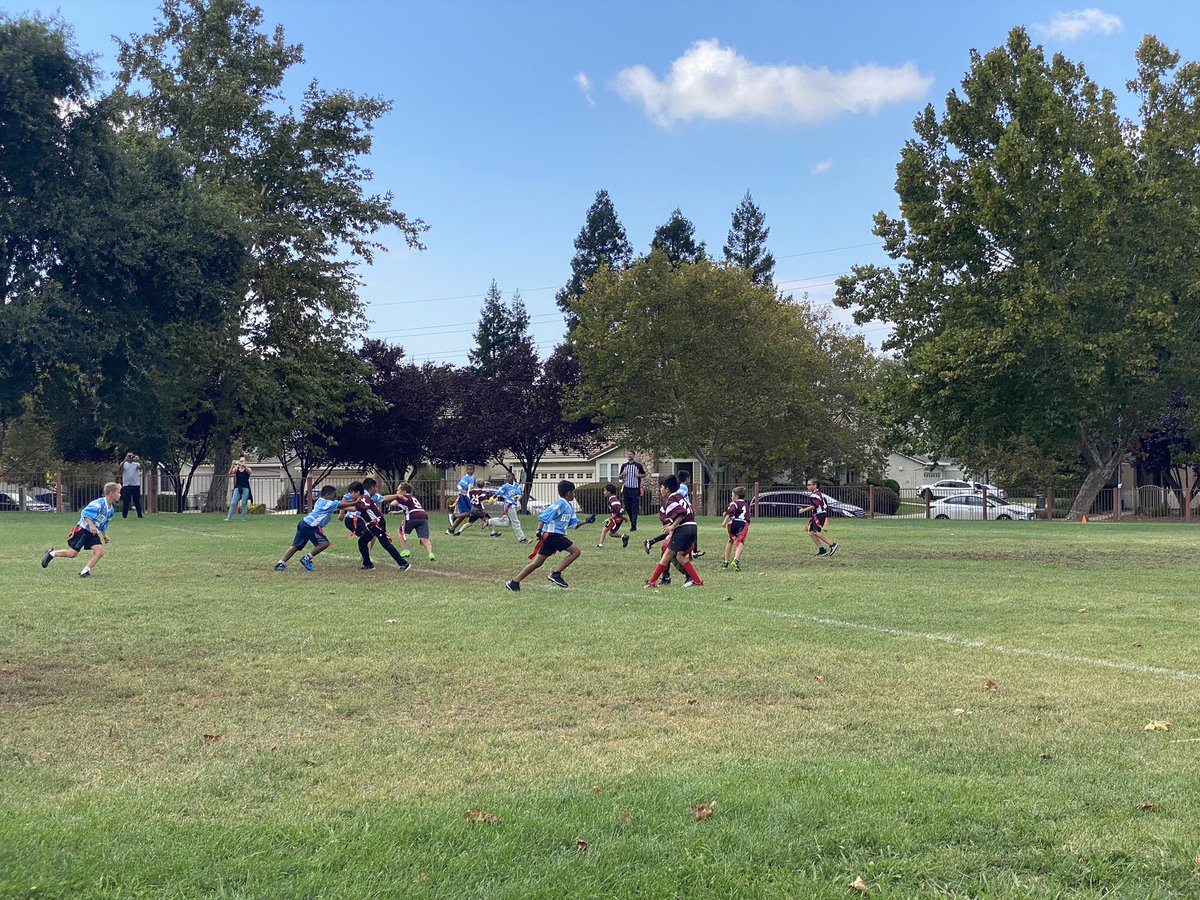 MrsPerryTRE's tweet photo. Great way to start Fall sports 🍁🍂! 1st meet for XC 👟 on Friday, today we received the @HeronSchool Flyers and our Otters 🦦 gave it their all 🏐 🏈! @AthleticsNusd @natomasbuzz https://t.co/Dl7NvElODd