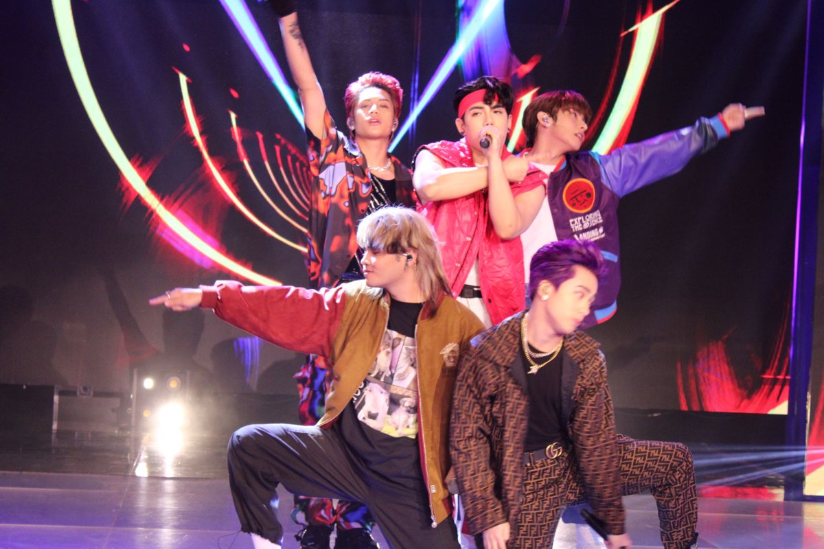 SB19 rocks the <a href="/itsShowtimeNa/">It's Showtime</a> stage A'TIN #ShowtimeNakakaFresh